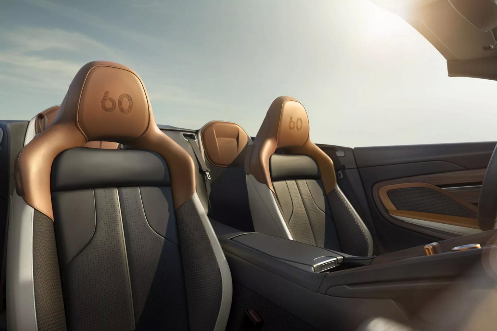 Aston Martin: 60 χρόνια Volante με δύο εντυπωσιακές DB12 και Vanquish
